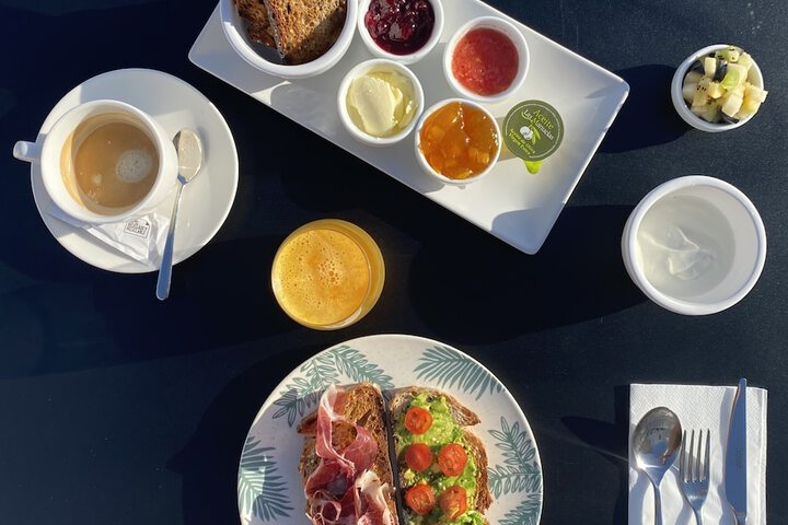 Breakfast/Coffee Service 75 of 87