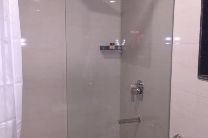 Room 18 of 49