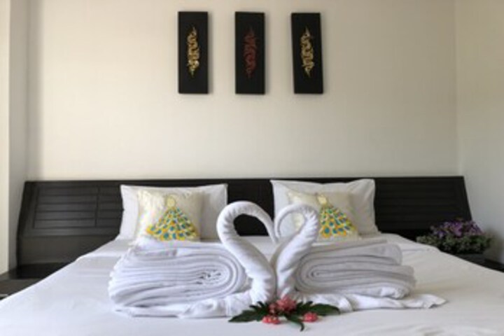 Room 10 of 18