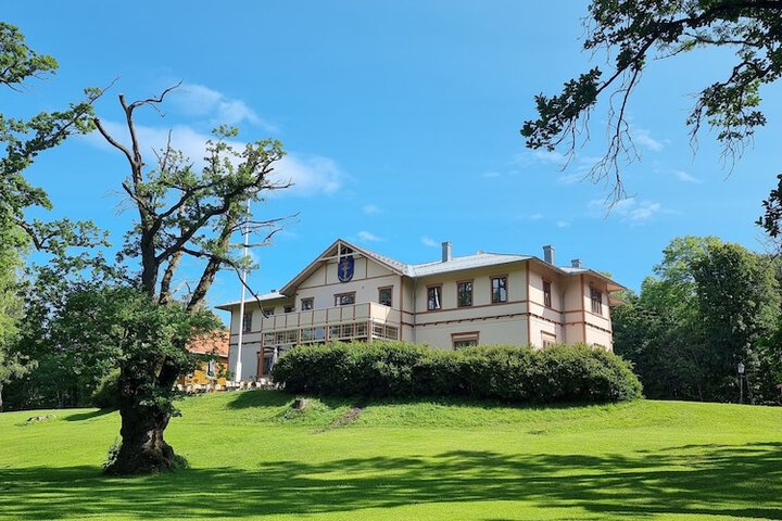 Exterior of Hotel Karljohansvern Sjømilitære Samfund