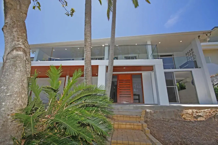 10 Barra Crescent