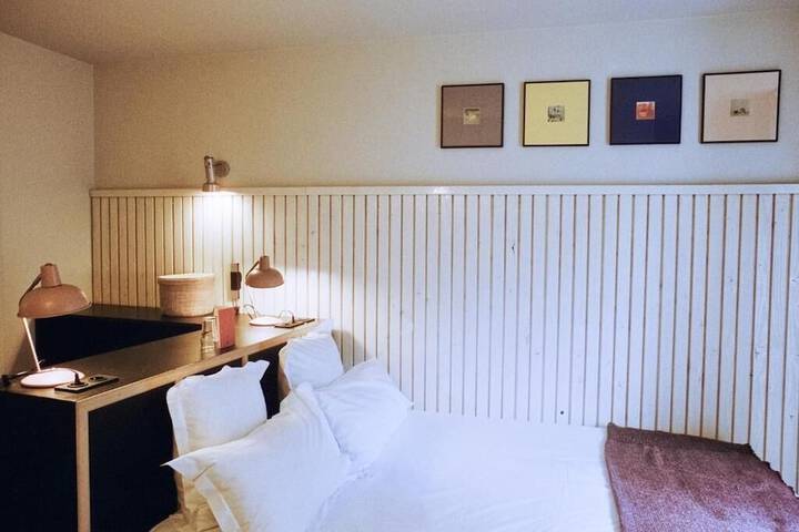 Room 20 of 53