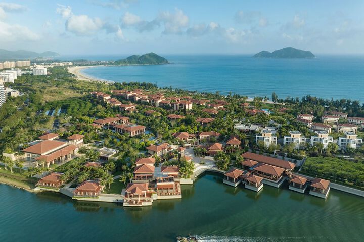 Grand Hyatt Shenzhou Peninsula in Wanning