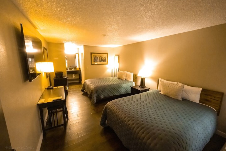 Room 83 of 125