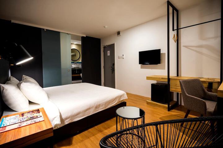 Room 15 of 45
