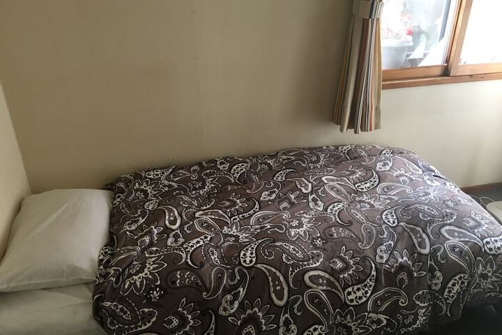 Room 9 of 31