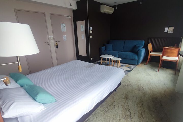 Room 14 of 43