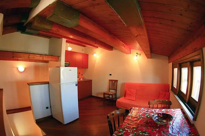 Room 3 of 14