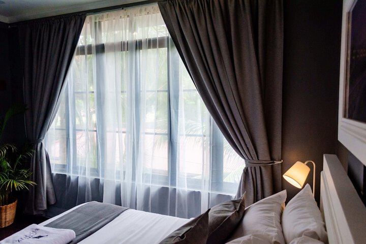 Room 5 of 42