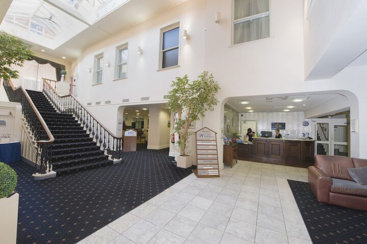 Guest Lobby