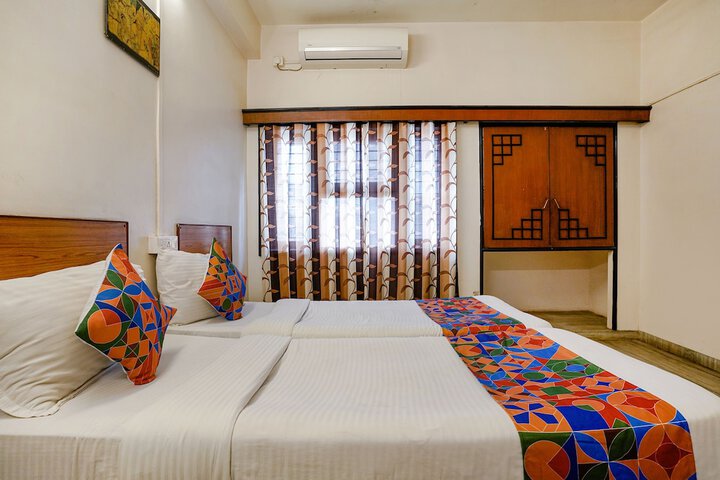 Room 21 of 27