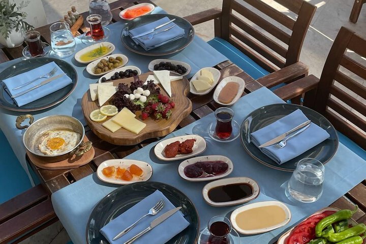 Breakfast/Coffee Service 36 of 46