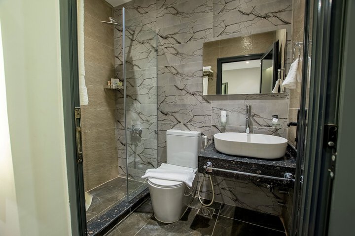 Room 20 of 36