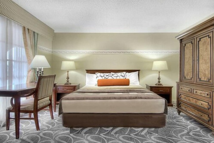 Room 19 of 65