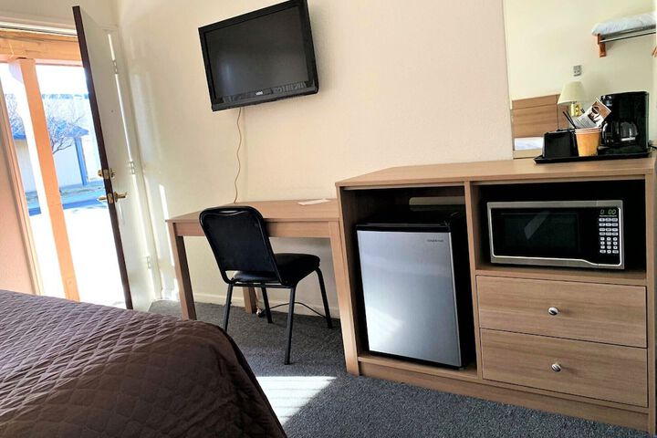 Room 19 of 65