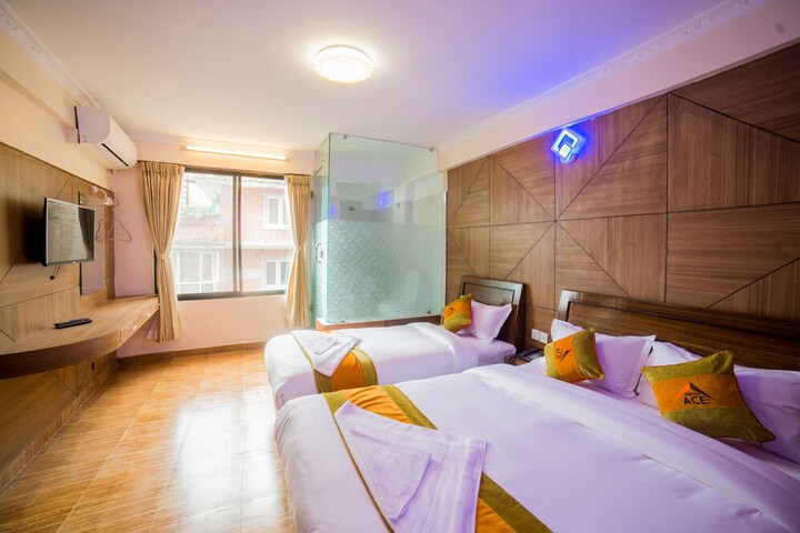 Room 2 of 15