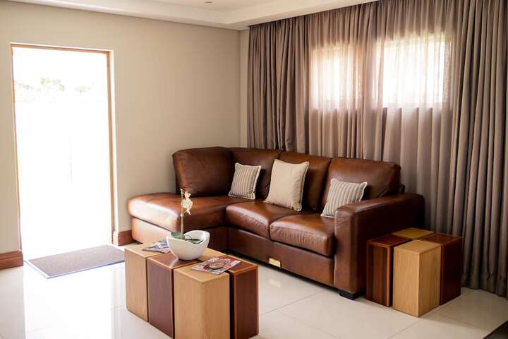 Room 9 of 48