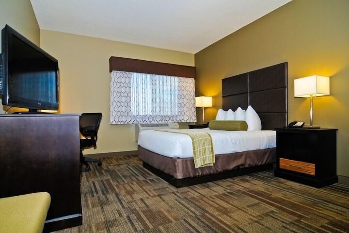 Room 11 of 20