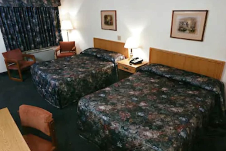 Room 10 of 67