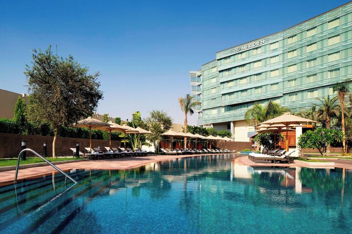 Pools & Facilities