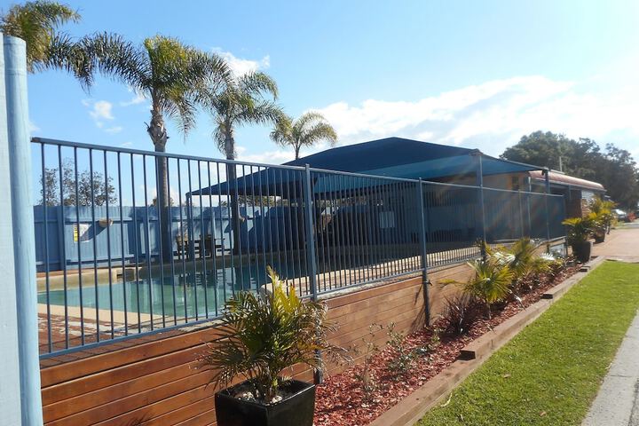 Pool Hotel