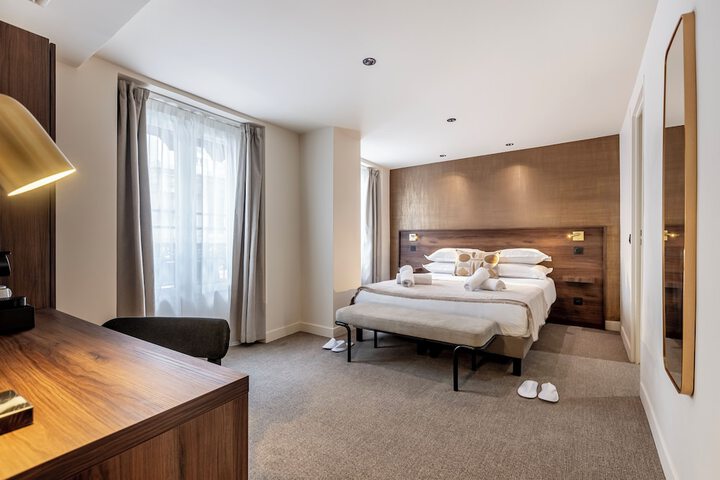 Room 34 of 65