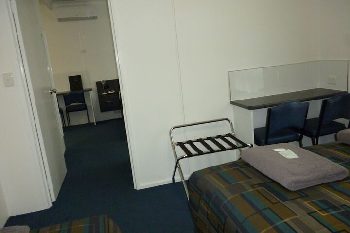 Room 5 of 37