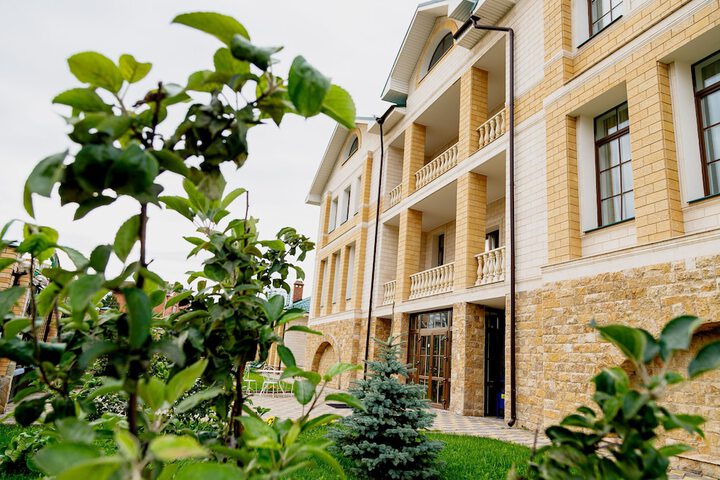 Hotel 2 of 20