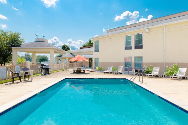 Pool 34 of 46