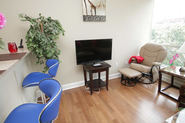 Room 6 of 7