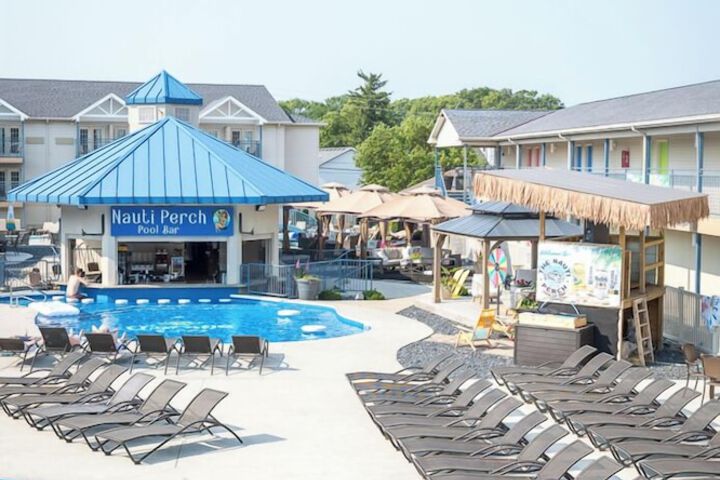 Hotel Exterior 47 of 47