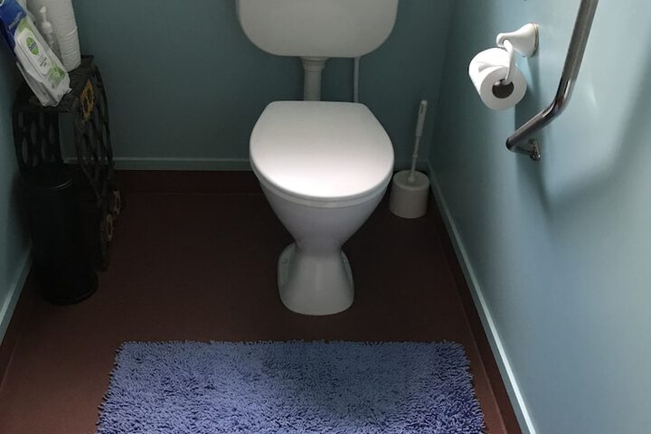 Room 14 of 76