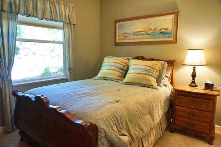 Room 5 of 19