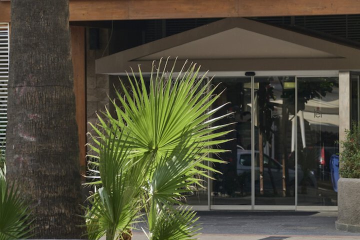 Hotel 46 of 48