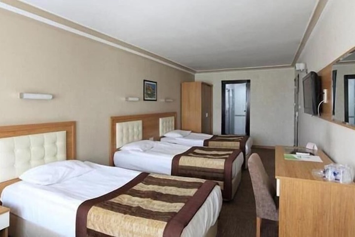 Room 3 of 12
