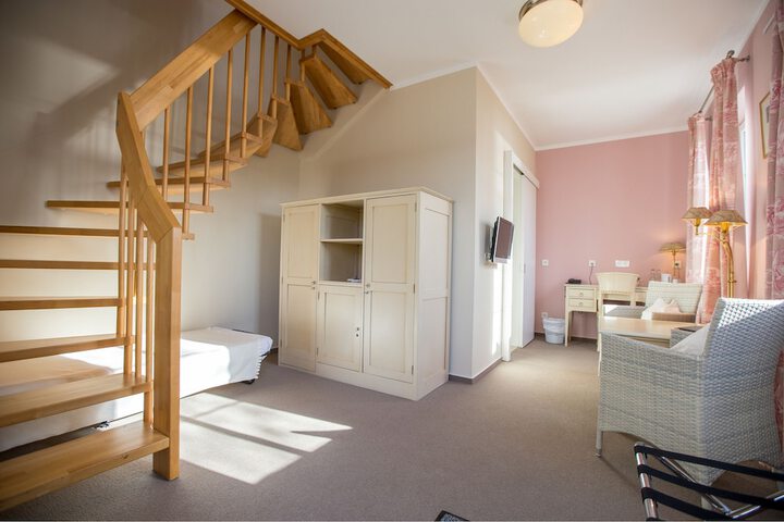 Room 12 of 24