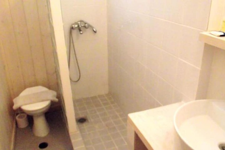 Room 44 of 72