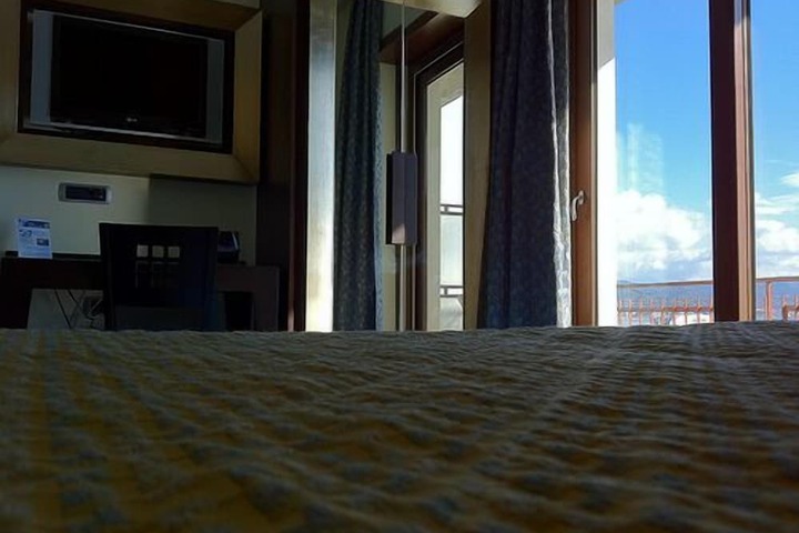 Room 23 of 54