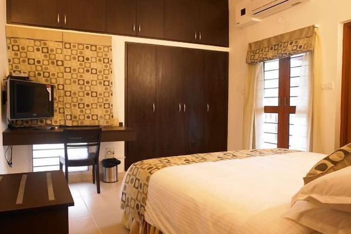 Room 9 of 29