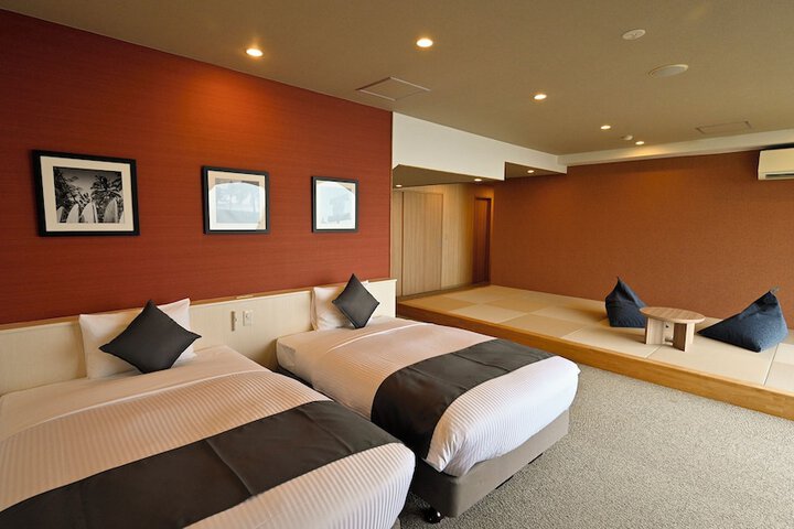 Room 72 of 99