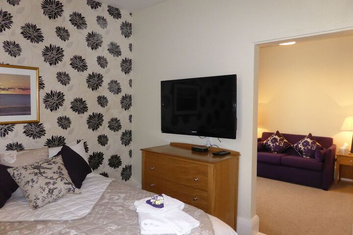 Room 6 of 39