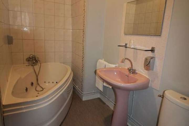 Clean Restrooms