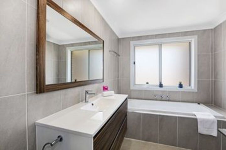 Room 2 of 25