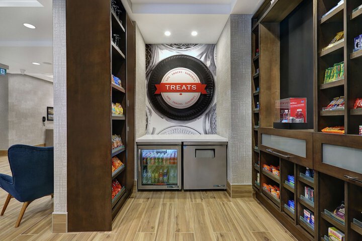 Snack bar