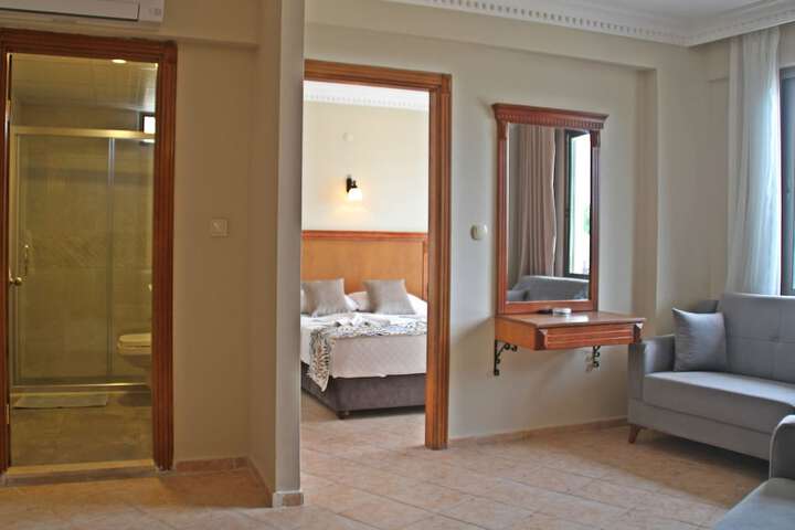 Room 59 of 104
