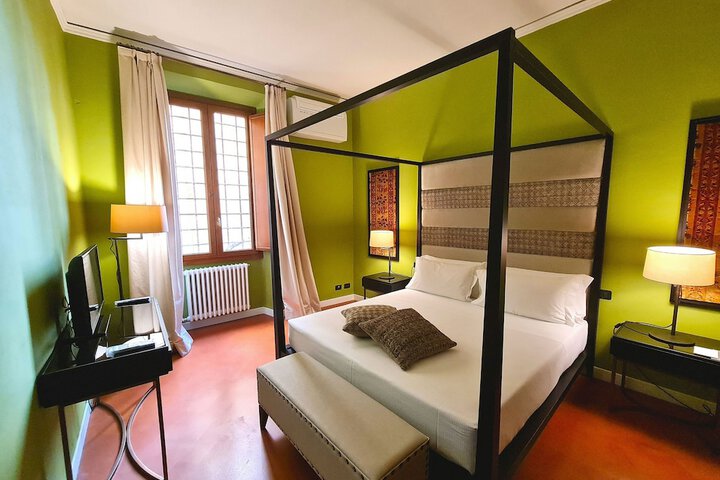 Room 22 of 61