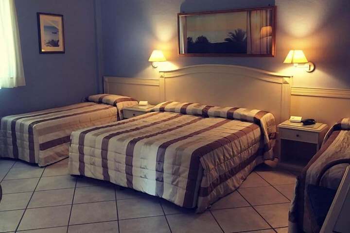 Room 12 of 52
