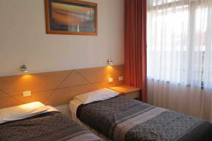 Room 74 of 120