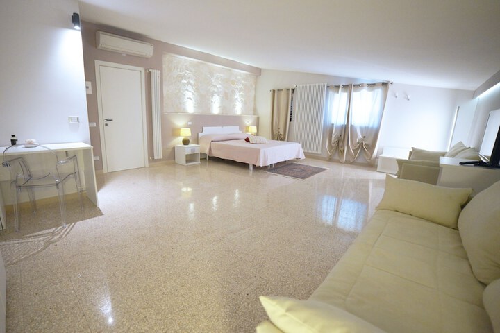 Room 15 of 55
