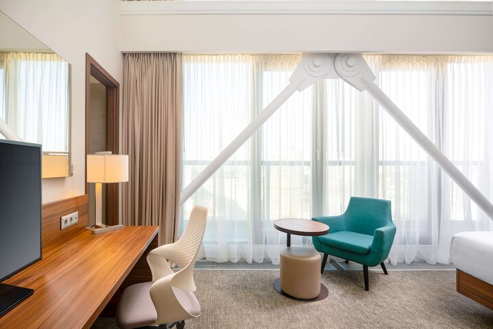 Room 19 of 113